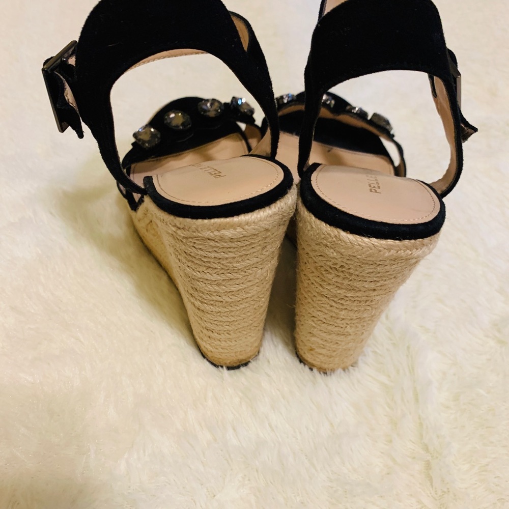 🌼PELLE MODA SANDALS🌼 - Picture 3 of 4